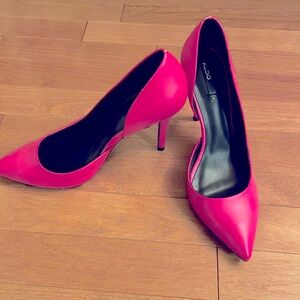 Aldo pink pumps
